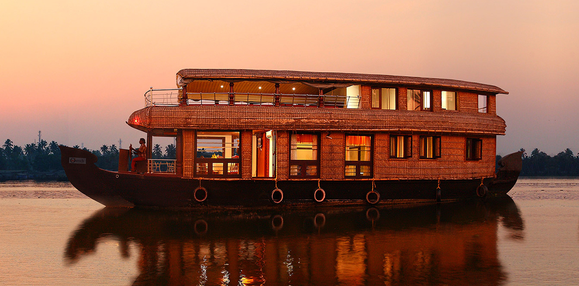 Houseboat packages in Alleppey kerala